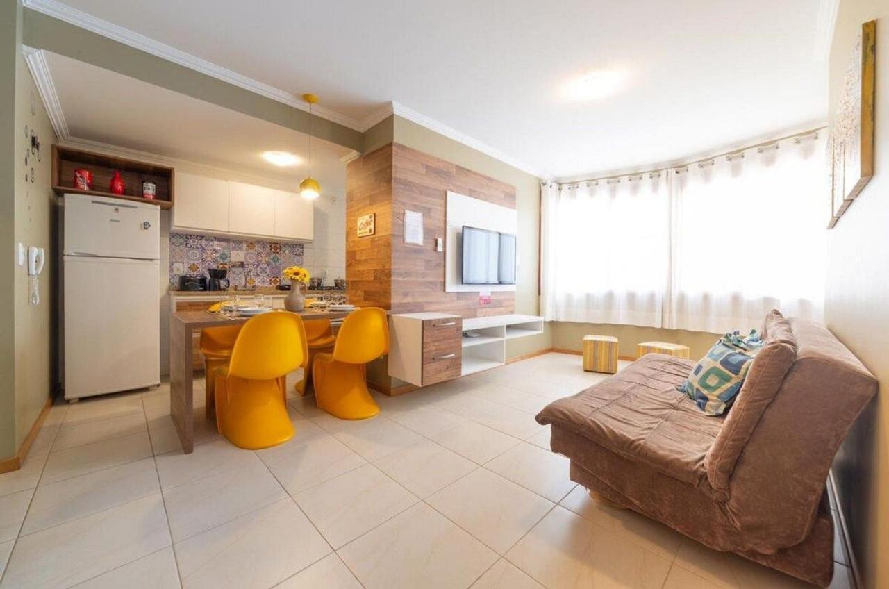 Gramado Solar Real - 2 Apts De 2 Quartos No Mesmo Predio, Cada Um Comporta Ate 7 Pessoas - Ideal Para Grupos - Central - Ideal Para Andar A Pe, Nesta Plataforma Desde Janeiro De 2016, Oferecemos Credibilidade - Seu Pet E Bem-Vindo - Garagem Coberta Экстерьер фото