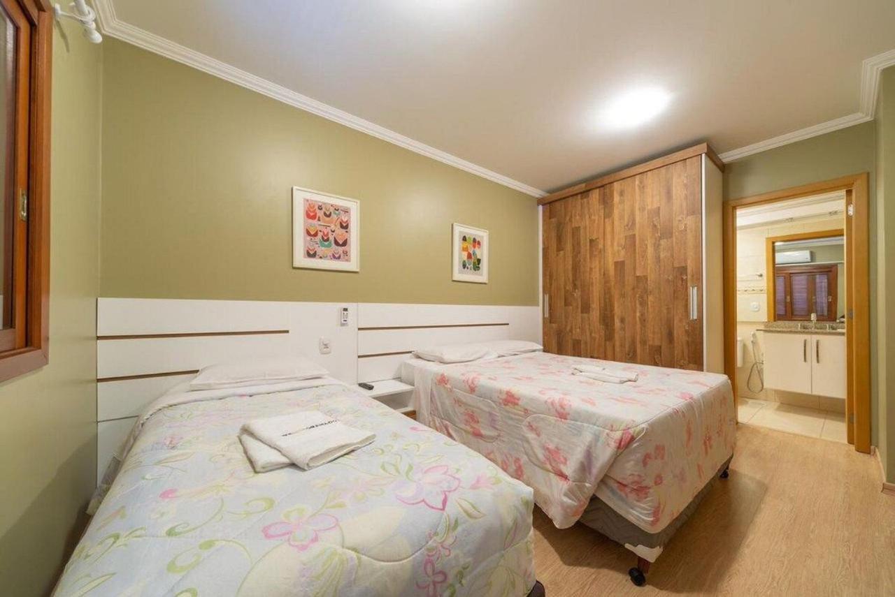 Gramado Solar Real - 2 Apts De 2 Quartos No Mesmo Predio, Cada Um Comporta Ate 7 Pessoas - Ideal Para Grupos - Central - Ideal Para Andar A Pe, Nesta Plataforma Desde Janeiro De 2016, Oferecemos Credibilidade - Seu Pet E Bem-Vindo - Garagem Coberta Экстерьер фото