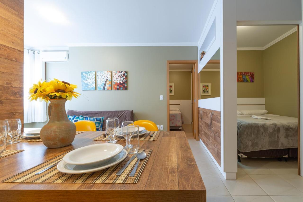 Gramado Solar Real - 2 Apts De 2 Quartos No Mesmo Predio, Cada Um Comporta Ate 7 Pessoas - Ideal Para Grupos - Central - Ideal Para Andar A Pe, Nesta Plataforma Desde Janeiro De 2016, Oferecemos Credibilidade - Seu Pet E Bem-Vindo - Garagem Coberta Экстерьер фото
